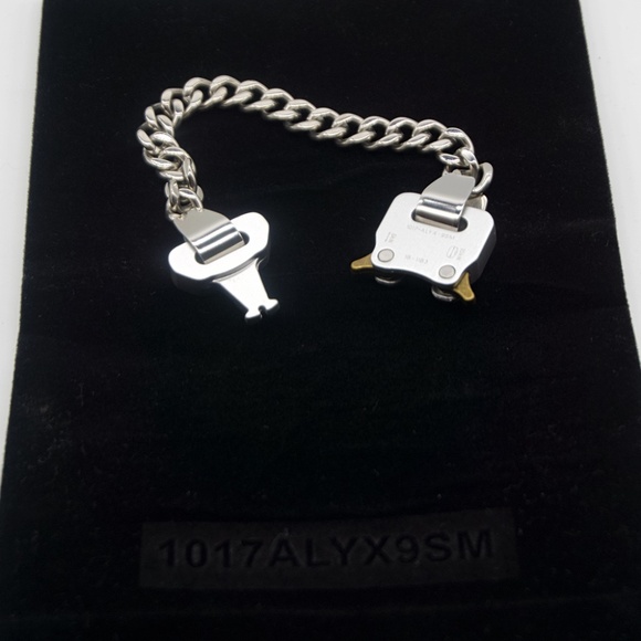 1017 ALYX 9SM Silver Buckle Bracelet - Picture 5 of 9